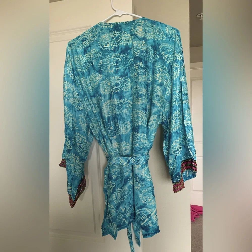 White Waves Silk Blend Kimono Cardigan - One Size NWOT🌴